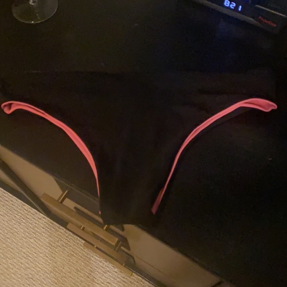 Black and Pink reversible bikini bottom EUC - Picture 2 of 2